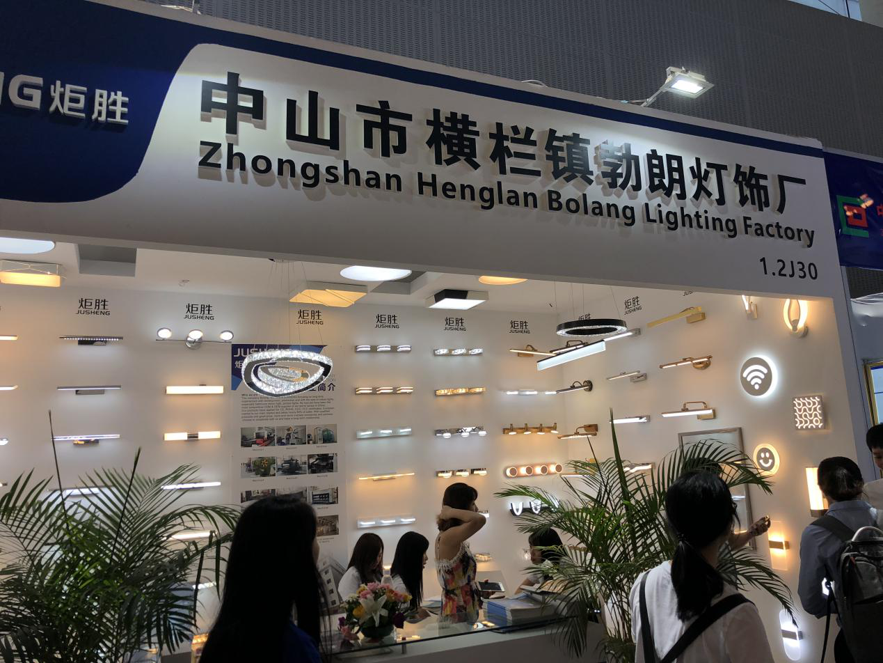 5b1e2169cc797.png 图片6.png